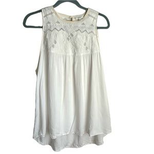 WILFRED white sleeveless blouse size small lace top keyhole back 100% Modal